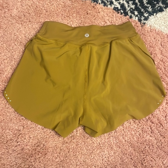 Lululemon Find Your Pace Lined High-Rise Short 3"
Gold Spice - Picture 4 of 5